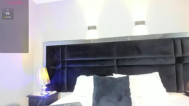 Snapshot of Ravenn21x chatting on February 12, 2026, 11:38 am Ravenn21x online show from February 12, 2026, 11:38 am