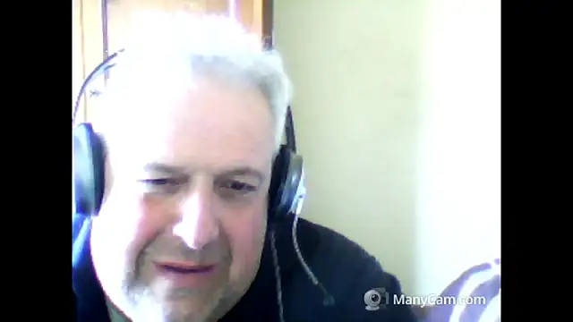 Snapshot of swichcassanesi chatting on February 21, 2026, 1:01 pm swichcassanesi online show from February 21, 2026, 1:01 pm