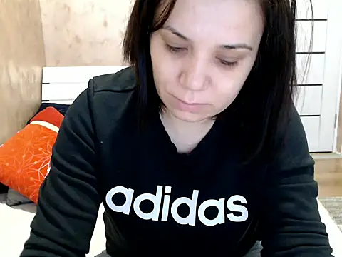 LorraGrey online show from February 6, 2026, 6:18 am