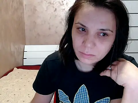 LorraGrey online show from February 28, 2026, 9:05 pm