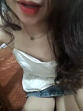 Snapshot of NinaKey chatting on March 1, 2026, 5:59 pm NinaKey online show from March 1, 2026, 5:59 pm