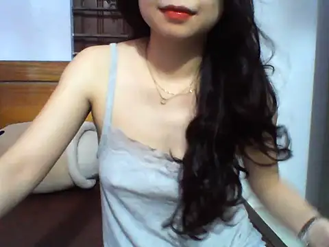Snapshot of NinaKey chatting on April 17, 2026, 1:41 am NinaKey online show from April 17, 2026, 1:41 am