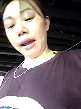 Bella-222 online show from April 10, 2026, 4:17 am