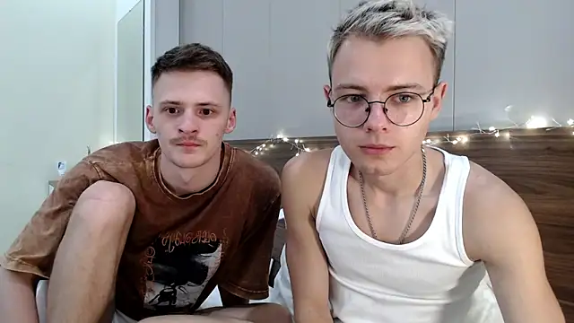 Snapshot of NikiKerryCum chatting on February 2, 2026, 12:48 pm NikiKerryCum online show from February 2, 2026, 12:48 pm