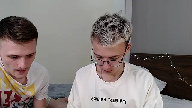 Snapshot of NikiKerryCum chatting on February 8, 2026, 12:41 pm NikiKerryCum online show from February 8, 2026, 12:41 pm