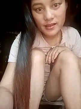 Snapshot of Momo-biki chatting on August 7, 2026, 12:23 am Momo-biki online show from August 7, 2026, 12:23 am