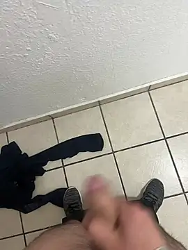 Snapshot of Tupapi696969q chatting on February 10, 2026, 9:08 pm Tupapi696969q online show from February 10, 2026, 9:08 pm