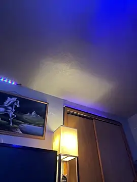 Tupapi696969q online show from June 7, 2026, 3:21 am