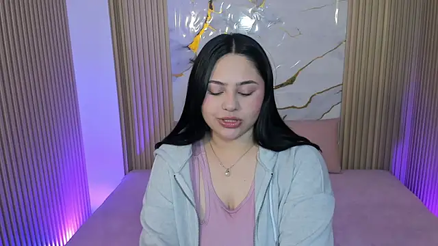 Siena Tay online show from April 10, 2026, 11:59 am