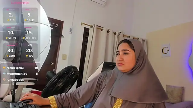 SamiraAwada online show from April 15, 2026, 7:58 pm