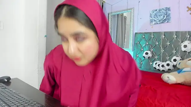Snapshot of SamiraAwada chatting on June 23, 2026, 7:23 pm SamiraAwada online show from June 23, 2026, 7:23 pm