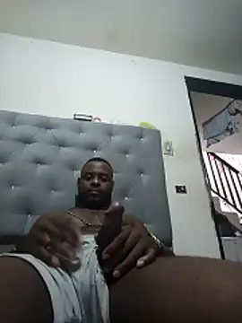 Snapshot of Tuverdugo12 chatting on February 6, 2026, 6:00 pm Tuverdugo12 online show from February 6, 2026, 6:00 pm