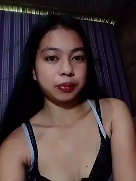 Snapshot of Heavens_night04 chatting on July 2, 2026, 1:27 am Heavens night04 online show from July 2, 2026, 1:27 am