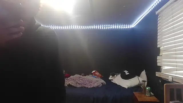 Snapshot of spooky425hd chatting on May 27, 2026, 3:53 pm spooky425hd online show from May 27, 2026, 3:53 pm