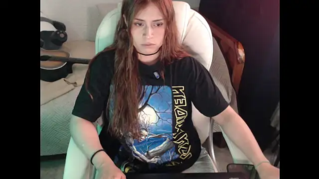 Snapshot of Lametaleralatina chatting on February 24, 2026, 3:32 pm Lametaleralatina online show from February 24, 2026, 3:32 pm