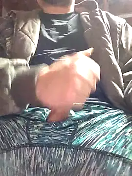 Snapshot of KrazyNutz420 chatting on February 11, 2026, 4:50 am KrazyNutz420 online show from February 11, 2026, 4:50 am