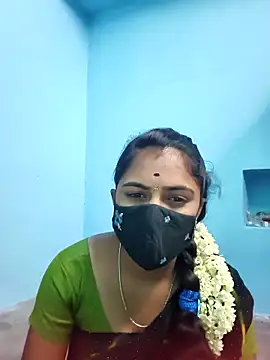 Snapshot of Tamil_Hot_Shana chatting on April 18, 2026, 2:21 pm Tamil Hot Shana online show from April 18, 2026, 2:21 pm