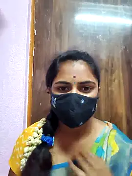 Snapshot of Tamil_Hot_Shana chatting on April 21, 2026, 3:02 am Tamil Hot Shana online show from April 21, 2026, 3:02 am