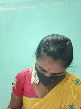 Snapshot of Tamil_Hot_Shana chatting on May 18, 2026, 8:42 am Tamil Hot Shana online show from May 18, 2026, 8:42 am