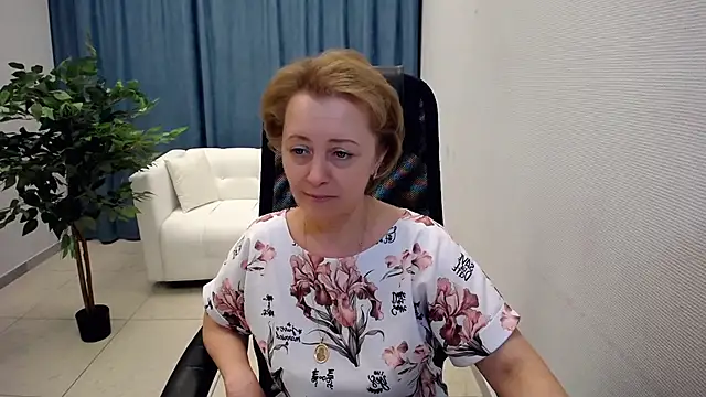 MONA W online show from May 21, 2026, 10:55 am