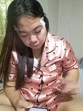 Zyramae 25 online show from March 27, 2026, 10:37 am