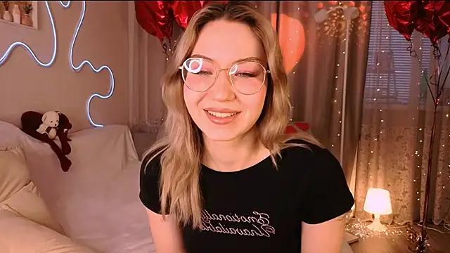 lusciousslily online show from February 27, 2026, 1:38 am