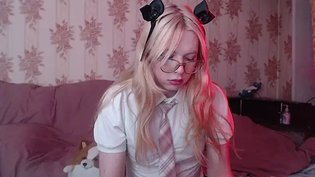 Cutie Bambi online show from February 7, 2026, 12:20 pm