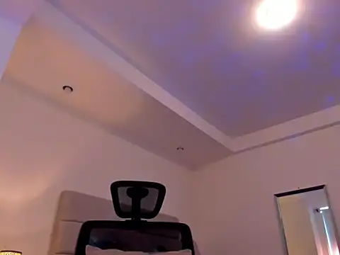 Snapshot of chris_morgan7 chatting on April 19, 2026, 6:10 pm chris morgan7 online show from April 19, 2026, 6:10 pm