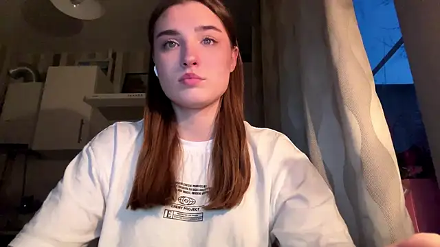 LissaBliss online show from March 16, 2026, 3:16 pm