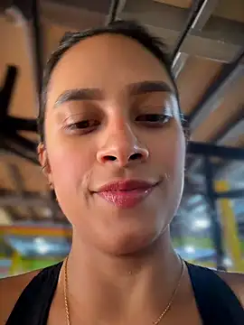 Snapshot of LunaHeat chatting on February 17, 2026, 2:46 pm LunaHeat online show from February 17, 2026, 2:46 pm