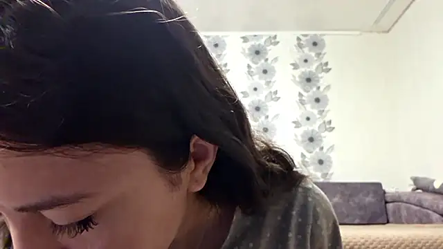 ZyntraLoom online show from February 11, 2026, 2:00 pm