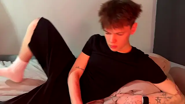 Snapshot of Kevin_bucks chatting on February 28, 2026, 2:40 pm Kevin bucks online show from February 28, 2026, 2:40 pm