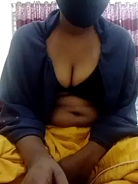 Snapshot of Toma7890 chatting on February 13, 2026, 8:27 pm Toma7890 online show from February 13, 2026, 8:27 pm