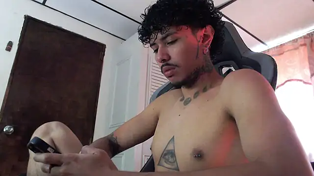 D3v1L88 online show from April 4, 2026, 5:21 pm