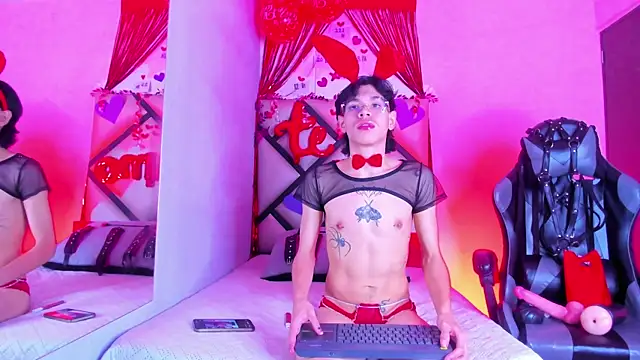 Snapshot of Bennet-Gray chatting on February 15, 2026, 5:04 am Bennet-Gray online show from February 15, 2026, 5:04 am