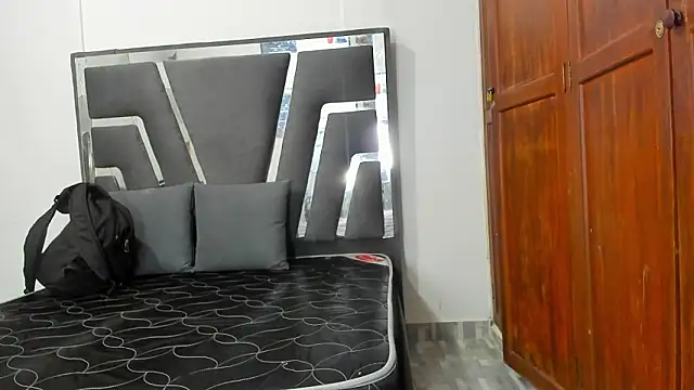 Snapshot of Sophiia88 chatting on March 1, 2026, 12:07 pm Sophiia88 online show from March 1, 2026, 12:07 pm