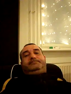 markostoitchev12 online show from November 27, 2025, 6:26 am