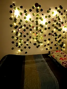 Snapshot of melly_whatson chatting on February 21, 2026, 10:05 am melly whatson online show from February 21, 2026, 10:05 am