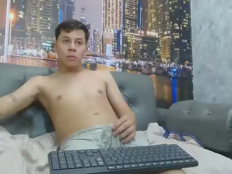 santiago xxxcol online show from March 27, 2026, 11:26 pm