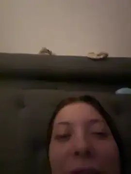 Snapshot of SofieKayla chatting on February 17, 2026, 9:43 pm SofieKayla online show from February 17, 2026, 9:43 pm