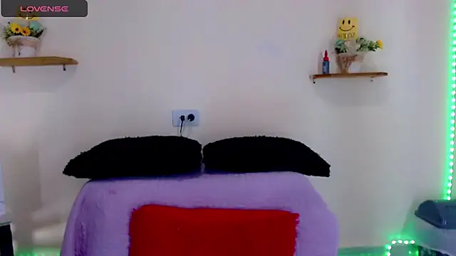 Darianna Atehortua online show from February 22, 2026, 1:09 pm