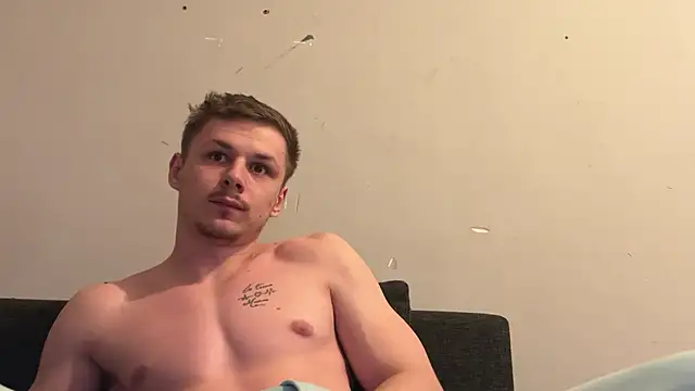 Snapshot of Lucas328706 chatting on February 27, 2026, 7:25 pm Lucas328706 online show from February 27, 2026, 7:25 pm