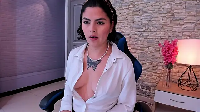 butterflyx39 online show from March 30, 2026, 11:55 am