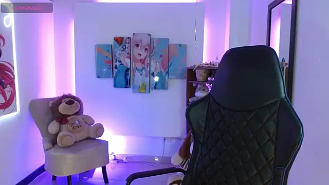 Snapshot of FIORELLA_L chatting on February 13, 2026, 12:12 pm FIORELLA L online show from February 13, 2026, 12:12 pm