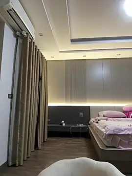 czamabe online show from March 3, 2026, 1:28 pm