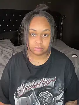 Snapshot of tipheragain chatting on February 25, 2026, 5:00 pm tipheragain online show from February 25, 2026, 5:00 pm