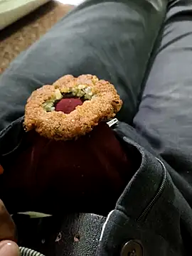 don raja123 online show from February 9, 2026, 4:05 am