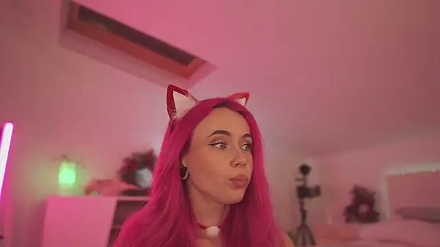 Sarah Pink online show from December 25, 2024, 5:37 pm