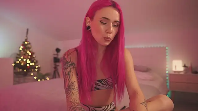 Sarah Pink online show from December 29, 2024, 5:12 pm