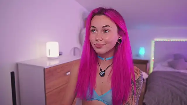 Sarah Pink online show from September 11, 2025, 4:29 pm